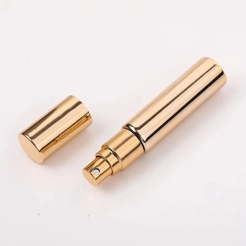 New Design Unique Silver and Gold Round Glass Cosmetic Bottle with Screw Lid Packaging