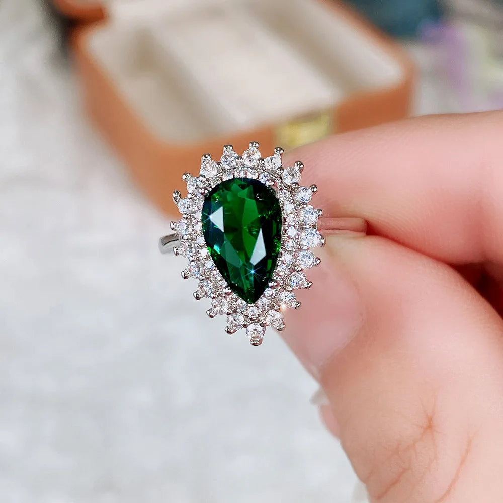 T0825 Women's Emerald Crystal Ring Water Drop Shape Party Jewelry Rhinestone Accent Silver Tone Band