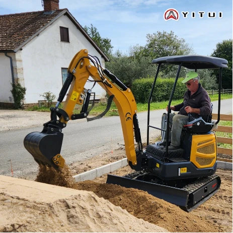 2026 Mini Excavator 2.0 Ton Small Excavator Small Digger Use For Family Farm And Garden Work In China Customized