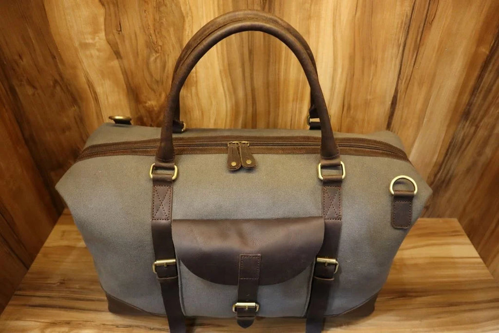 Large Capacity Waxed Canvas Duffel Bag for Travel Wear-Resistant Water Proof Luggage Duffel Bag Genuine Leather