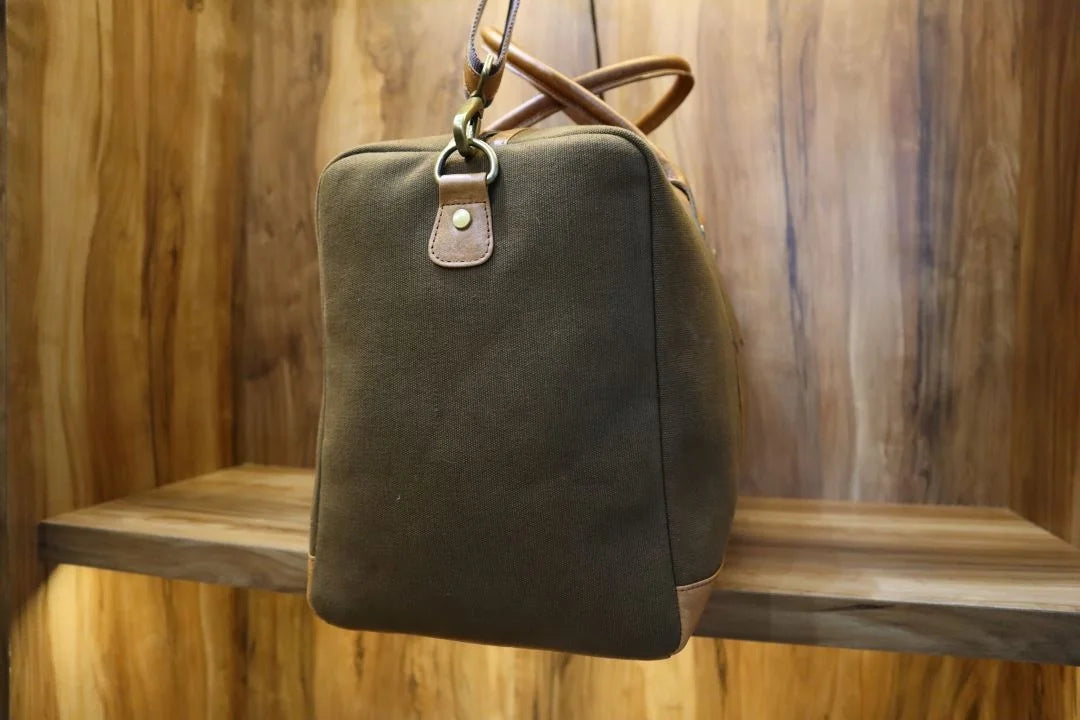 Real Handmade Large Capacity Waxed Canvas Duffel Bag for Travel Wear-Resistant Water Proof Luggage Duffel Bag